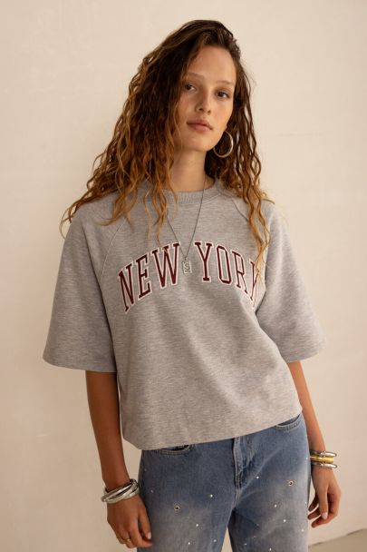 Grijze sweater met korte mouwen "New York"
