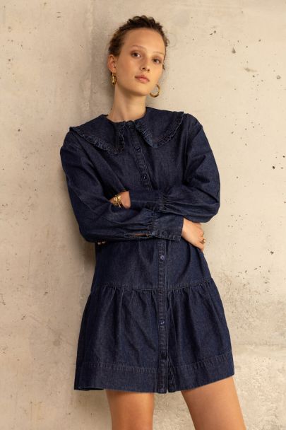 Donkerblauwe denim jurk met ruffle