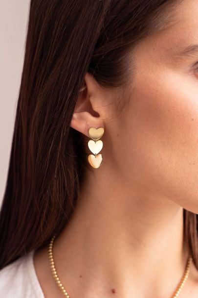 Earrings with three hearts