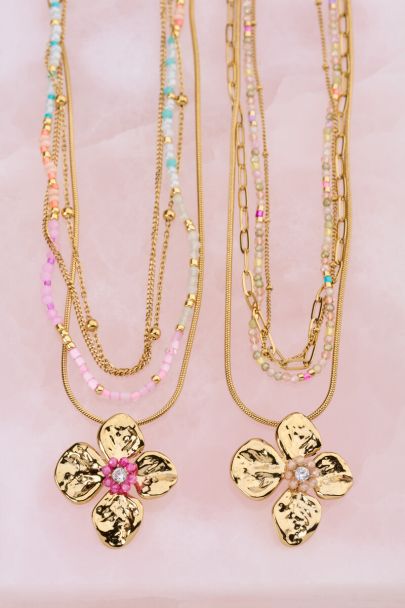 Botanical ketting met bloem en roze kralen