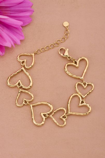 Statement bracelet with open hearts