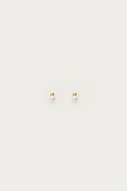 Glass pearl studs