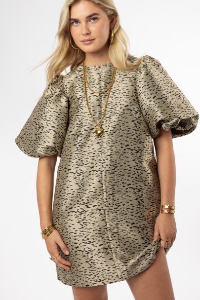 Gouden jurk met pofmouwen en animal print