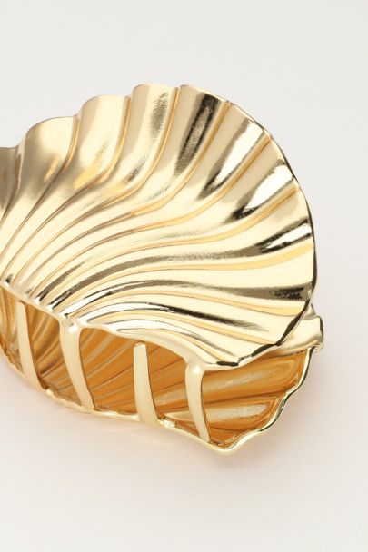Pince à cheveux maxi coquillage couleur dorée