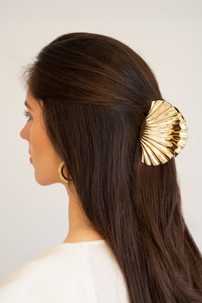 Goudkleurige haarclip grote schelp