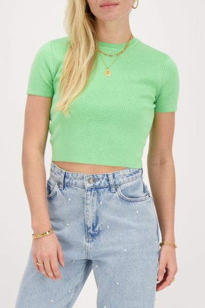 Green basic crop top with short sleeves