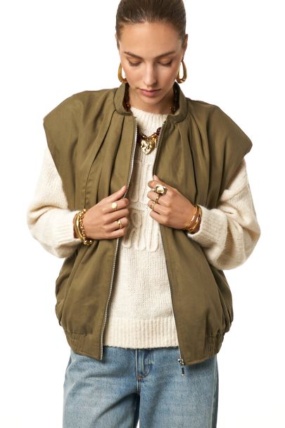 Groen gilet in ballon look