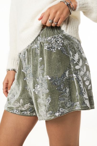 Groen velvet short met pailletten