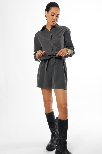 Grijze playsuit met krijtstreep