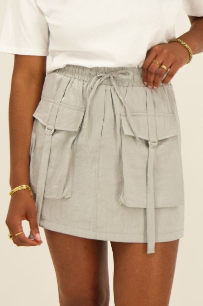 Grey skirt with pockets