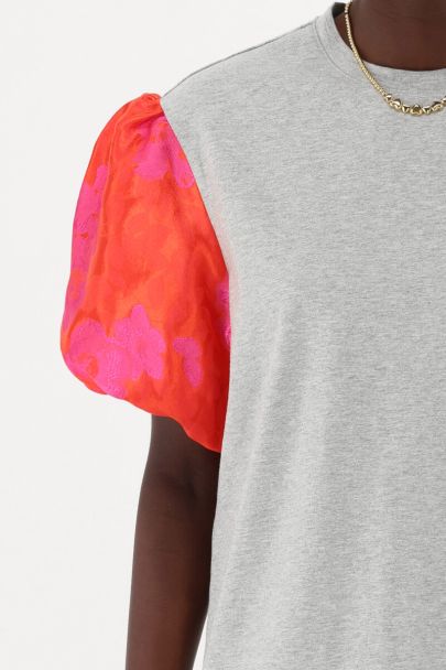 T-shirt gris à manches bouffantes en jacquard