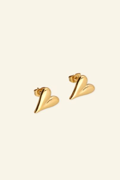 Heart studs