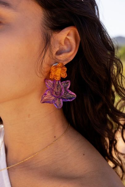Island earrings with orange and purple flower
