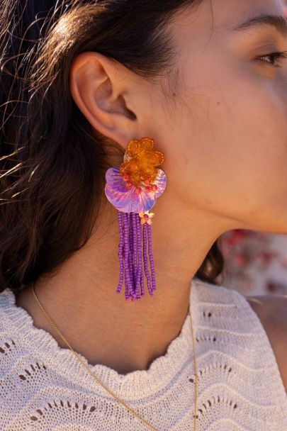 Island earrings with flowers and pink fringe