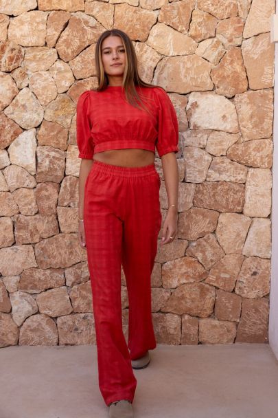 Pantalon large rouge avec ceinture élastique 