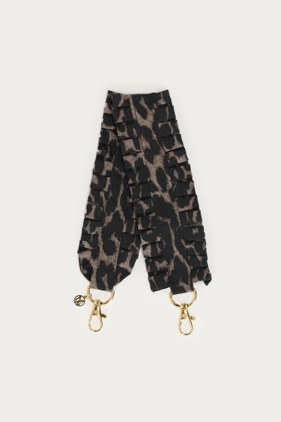Leopard print phone cord with ruffle