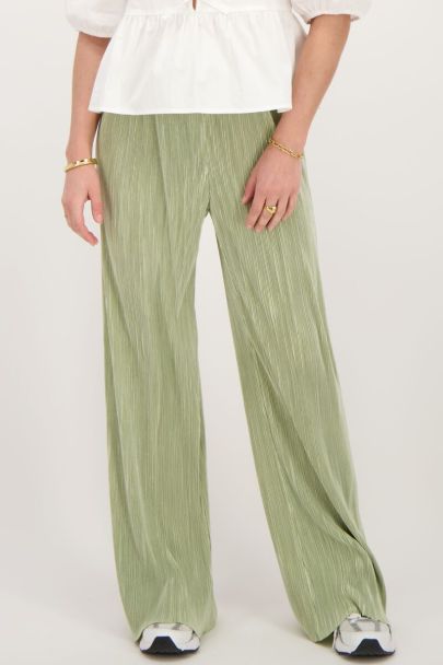 Light green pleated pants with elastic waistband