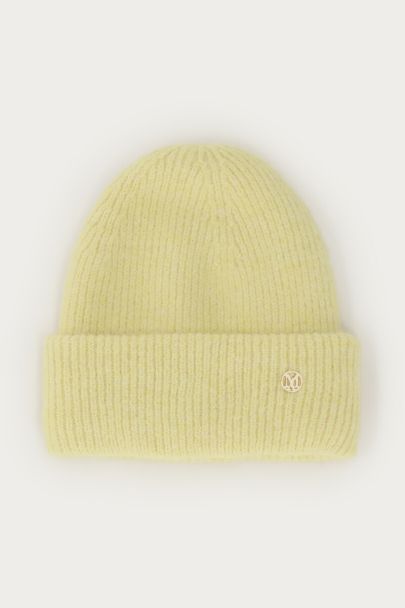 Bonnet jaune clair en maille