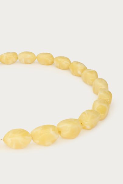 Collier jaune clair avec perles ovales