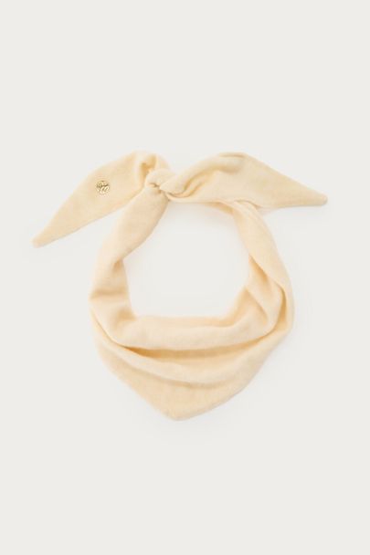 Light yellow triangle scarf | My Jewellery