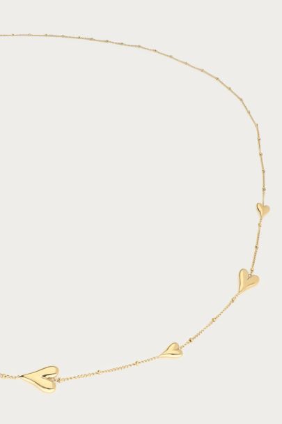 Lange ketting met bolletjes & hartjes