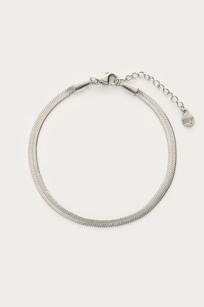 Minimalistische armband met platte schakel