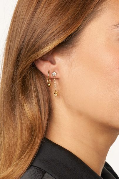Minimalist hoop earrings with dot