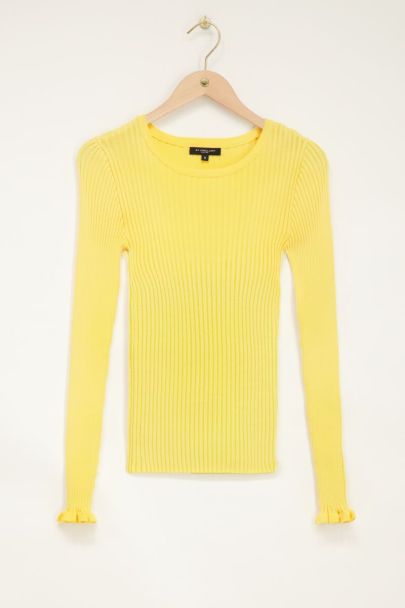 Pull jaune rayé avec manches à froufrous