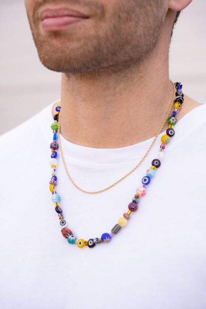 Equal necklace with coloured glass beads