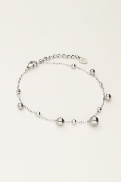 Bracelet avec pendentif en forme de cercle