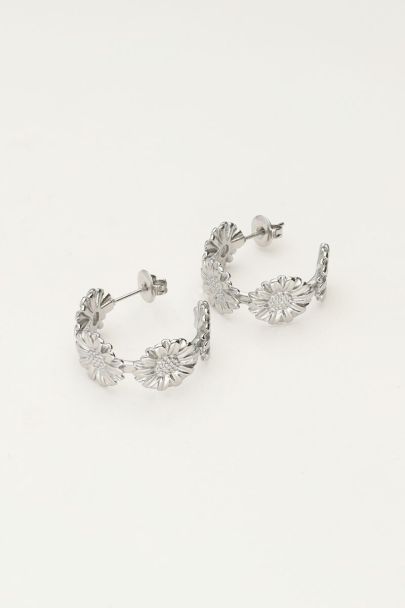 Medium flower hoop earrings