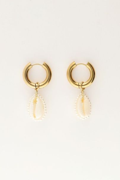 Hoop earrings with seashell and pearls | My Jewellery