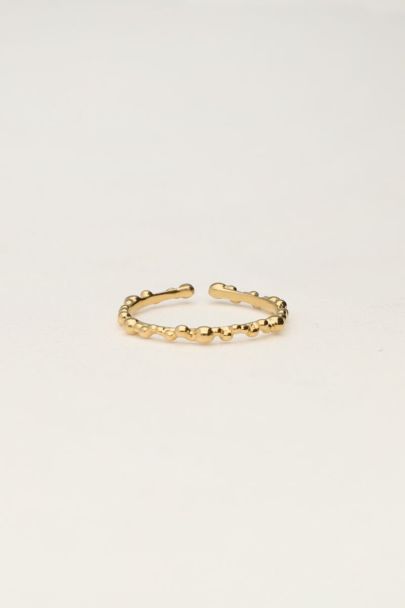 Minimalist ring with domes