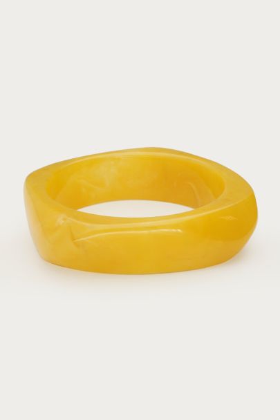Bracelet en résine jaune