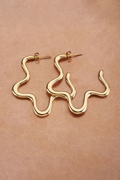 Swirl oorhangers met golvende vorm