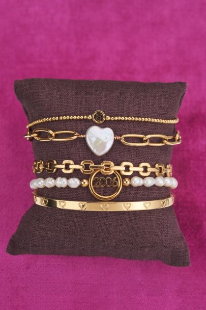Shapes chain bracelet with heart