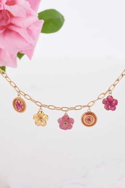 Island necklace with 5 flower charms