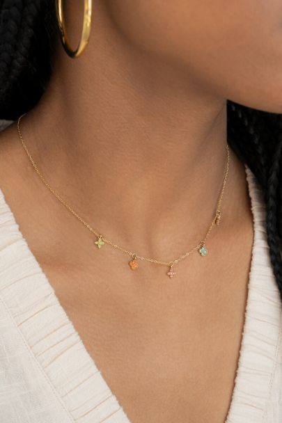 Kette mit bunten Kleeblättern