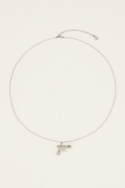 Collier avec pendentif revolver