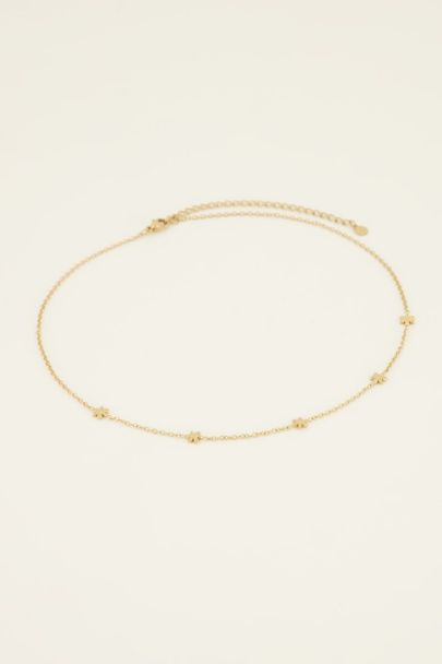 Necklace with multiple flowers