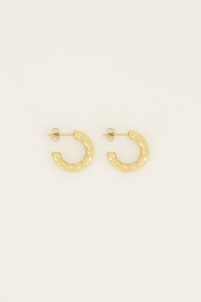 Open rope pattern earrings