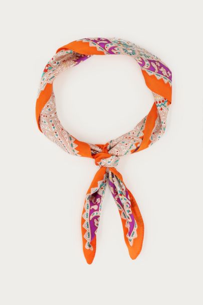 Oranje satijnen look sjaal met print