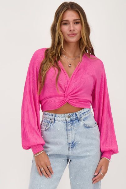 Pink pleated top with knot