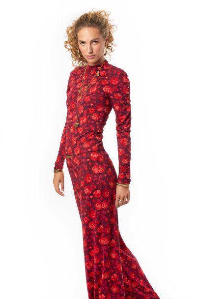 Lilafarbene Rollkragenpullover mit Rosenprint