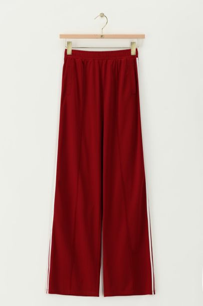 Rote weite Jogginghose mit Streifen