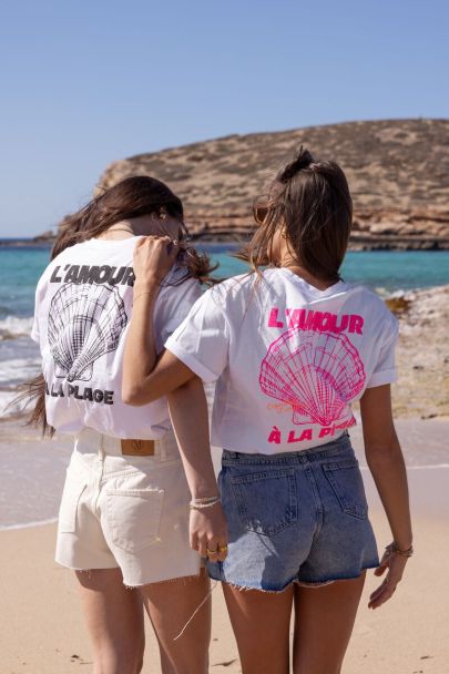Weißes T-Shirt mit rosa ''L'amour a la plage''