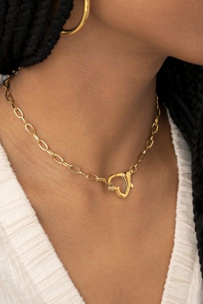 Link chain with heart clasp