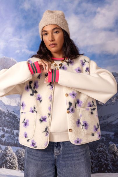 Wit teddy gilet met paarse bloemen