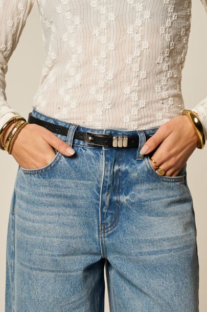 Klein zwarte leren riem