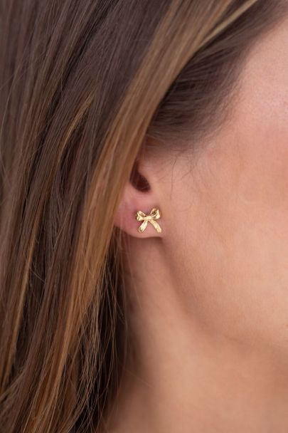 Ohrstecker mit kleinen Schleifen